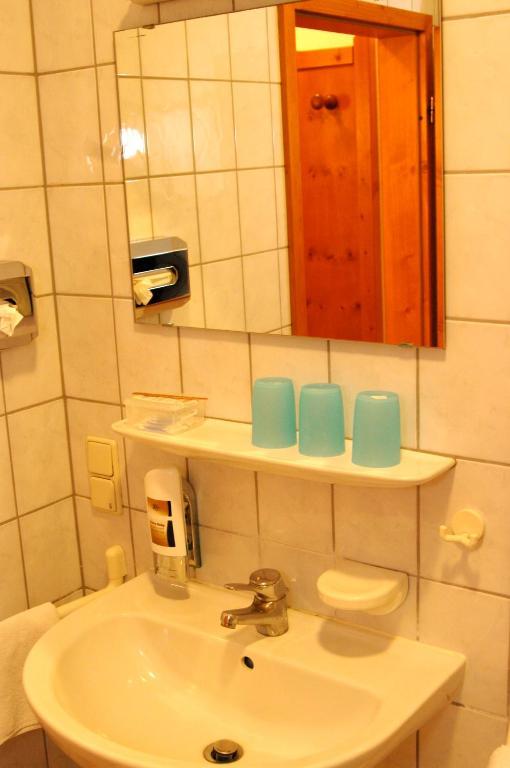 Gasthof Zum Kauzen Ochsenfurt Quarto foto