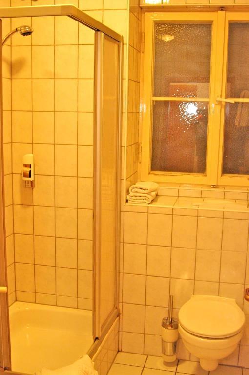 Gasthof Zum Kauzen Ochsenfurt Quarto foto